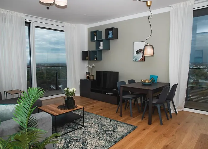 Great With View And Heated Rooftop Pool * Vienne