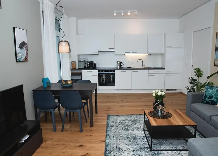 Great With View And Heated Rooftop Pool * Vienne