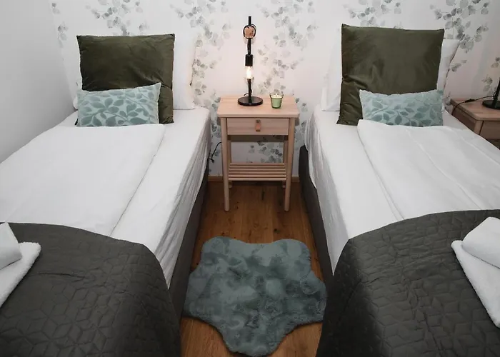 Great With View And Heated Rooftop Pool * Vienne