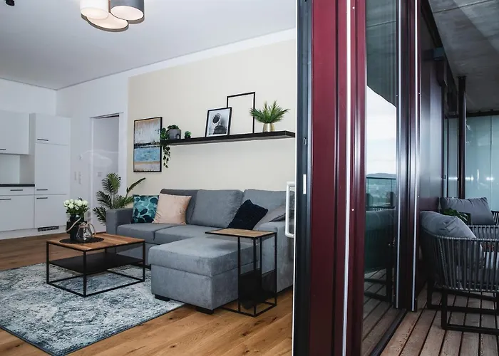 Great With View And Heated Rooftop Pool Appartement