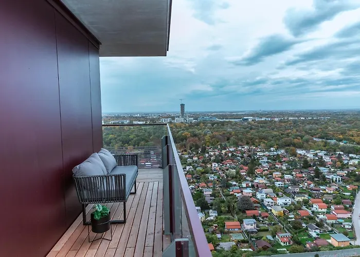 Great With View And Heated Rooftop Pool * Vienne