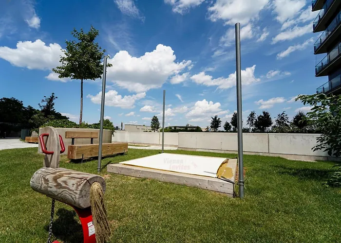 Great With View And Heated Rooftop Pool Vienne