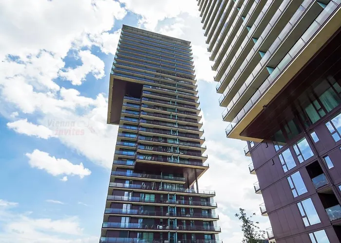 Great With View And Heated Rooftop Pool Appartement