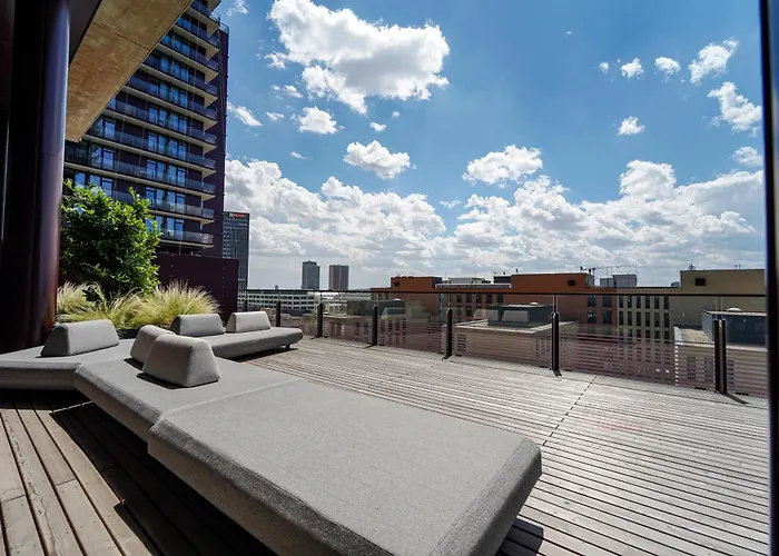 Great With View And Heated Rooftop Pool Vienne