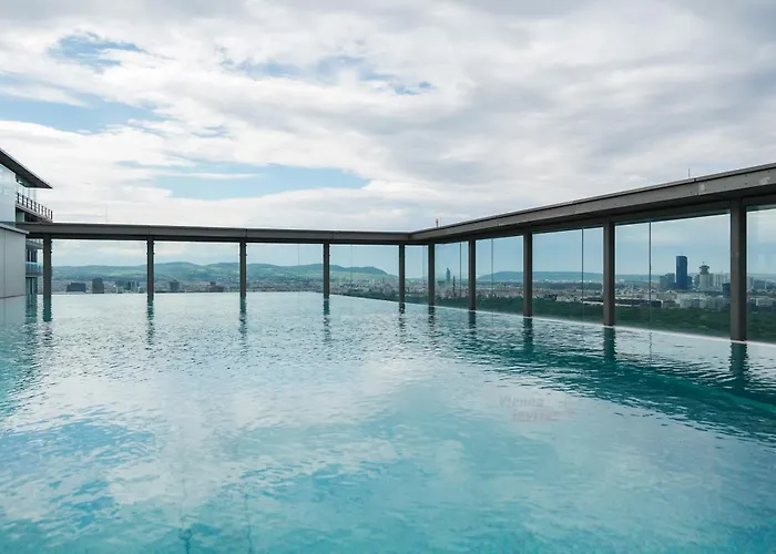 Great With View And Heated Rooftop Pool Appartement *