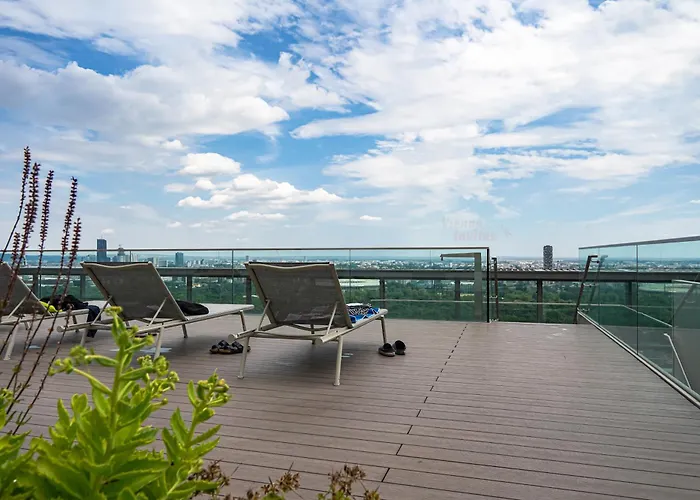 Great With View And Heated Rooftop Pool Appartement Vienne